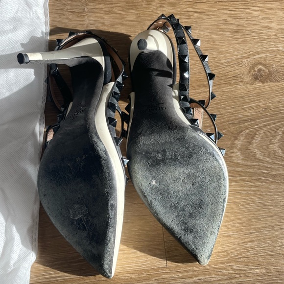 VALENTINO Garavani Vintage Studded Stilettos - Picture 3 of 8